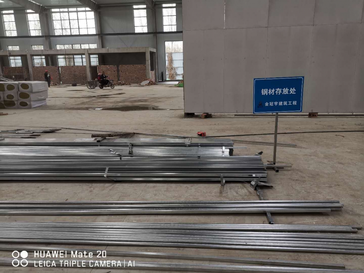 山東鋼結(jié)構(gòu)廠家：建造鋼結(jié)構(gòu)廠房需要多少錢(qián)？